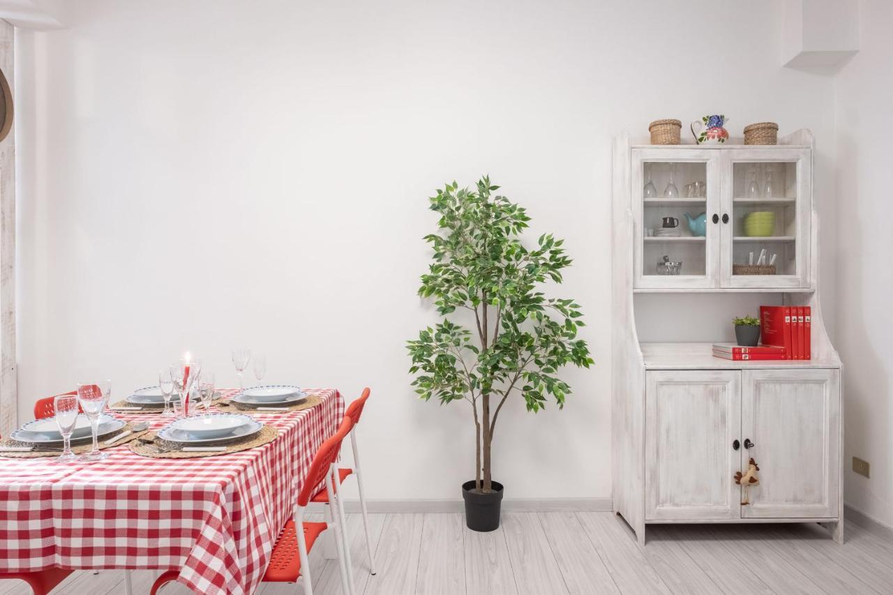 Casa Dolce Casa Desenzano - 2 Passi Dal Lago Apartment Desenzano del Garda Ngoại thất bức ảnh
