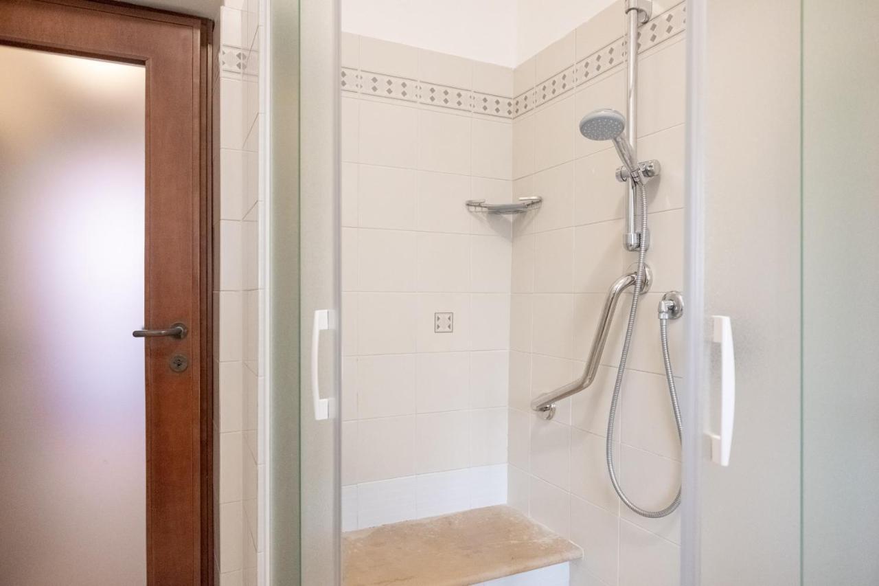 Casa Dolce Casa Desenzano - 2 Passi Dal Lago Apartment Desenzano del Garda Ngoại thất bức ảnh